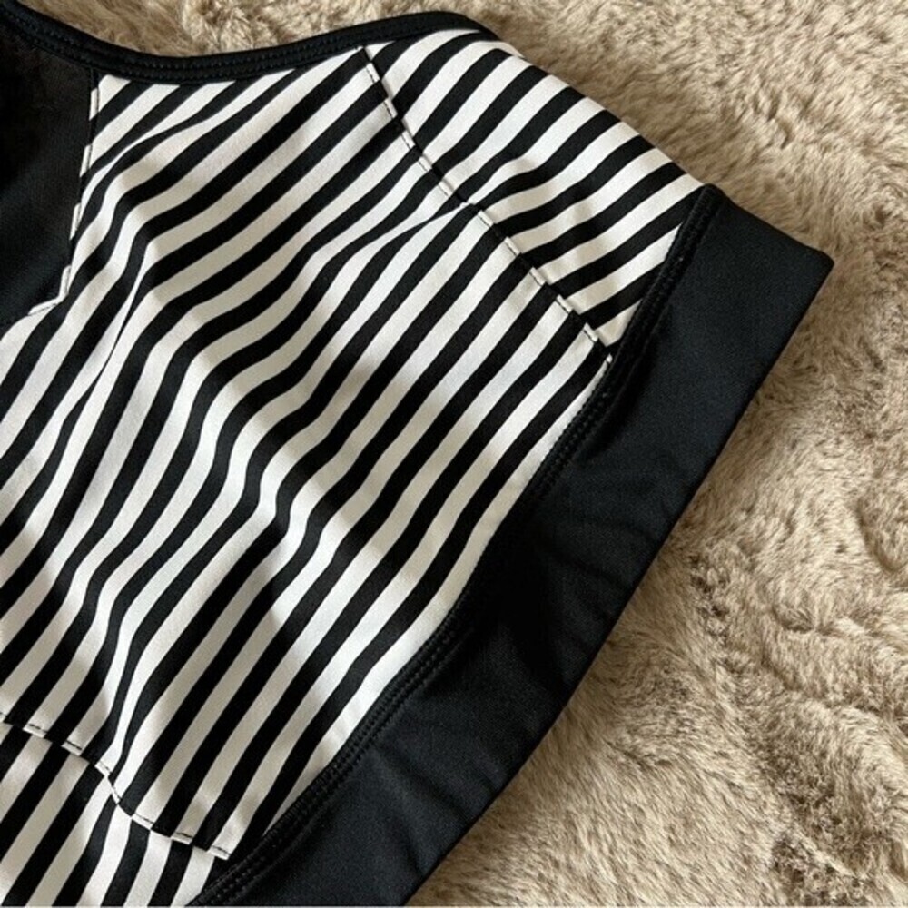 Zella Black And White Striped Sports Bra SZ XS - Picture 4 of 7